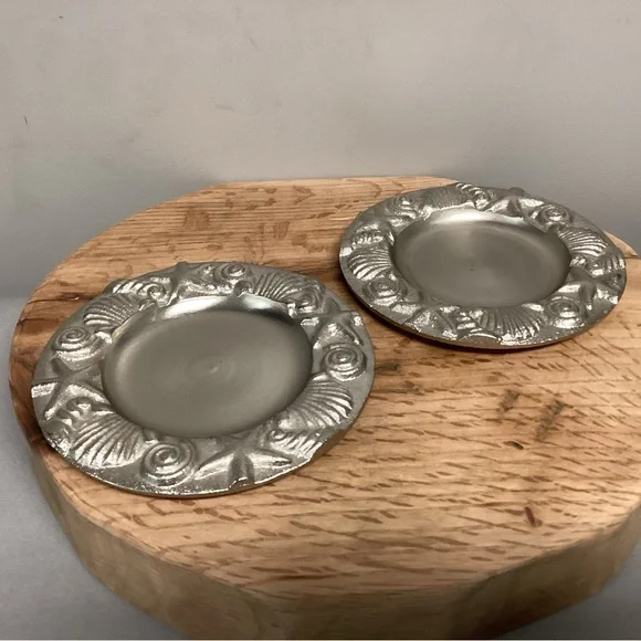 ⚫️ Pair of Sanibel Shores Pewter / Aluminum Crafted Candle Holders - Decor - Picture 4 of 16